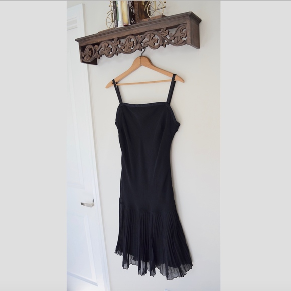 Banana Republic Dresses & Skirts - {Banana Republic} Drop Waist Black Dress